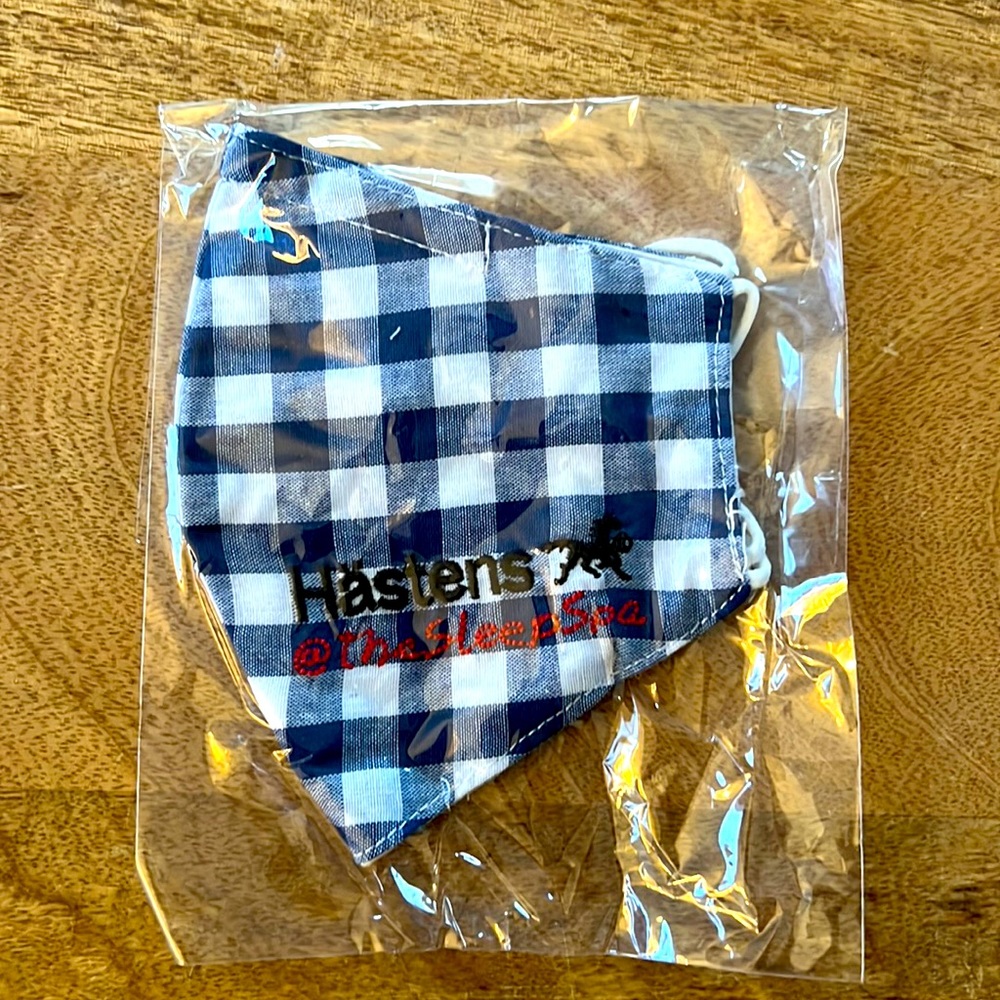 BNIB Hastens Face Mask Brand New in Bag Sealed